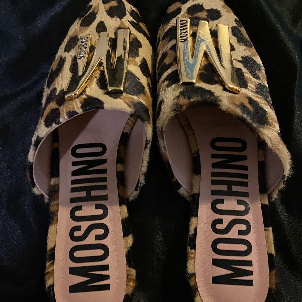 Moschino slides